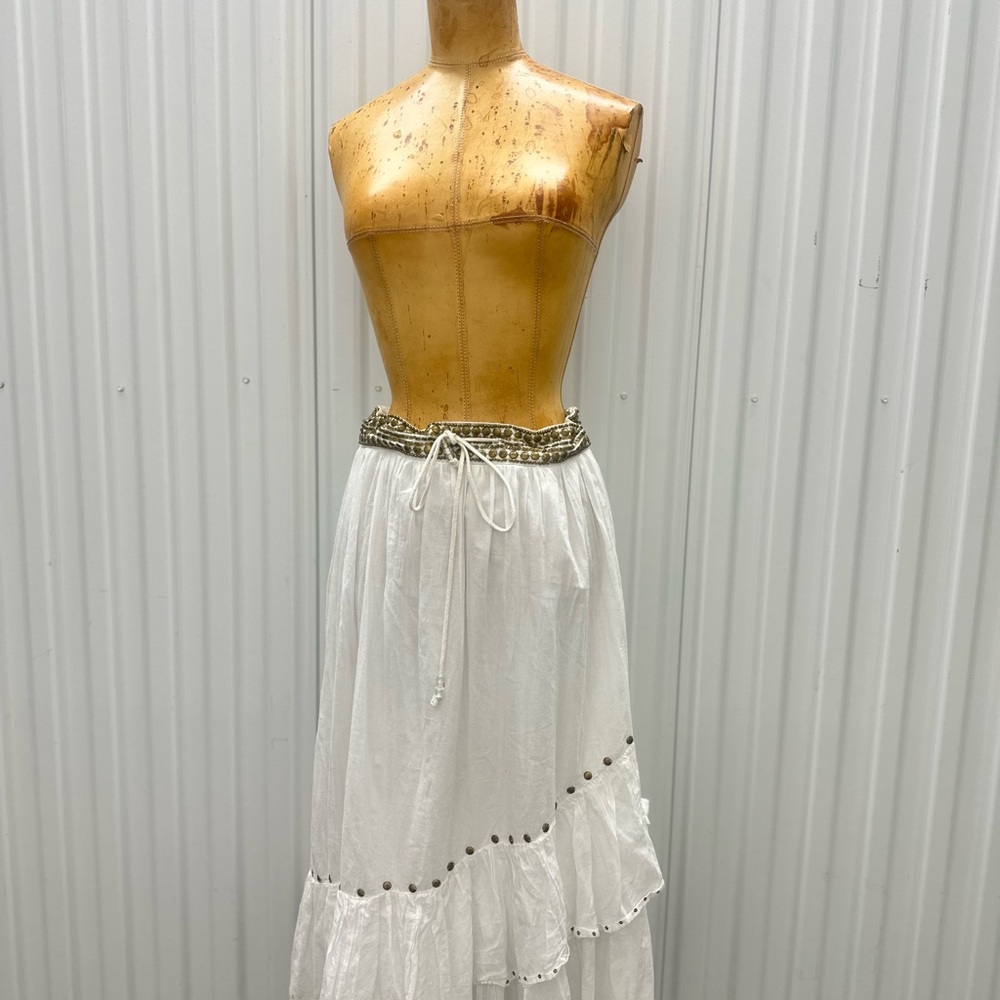 Elegant Layered White Maxi Skirt
